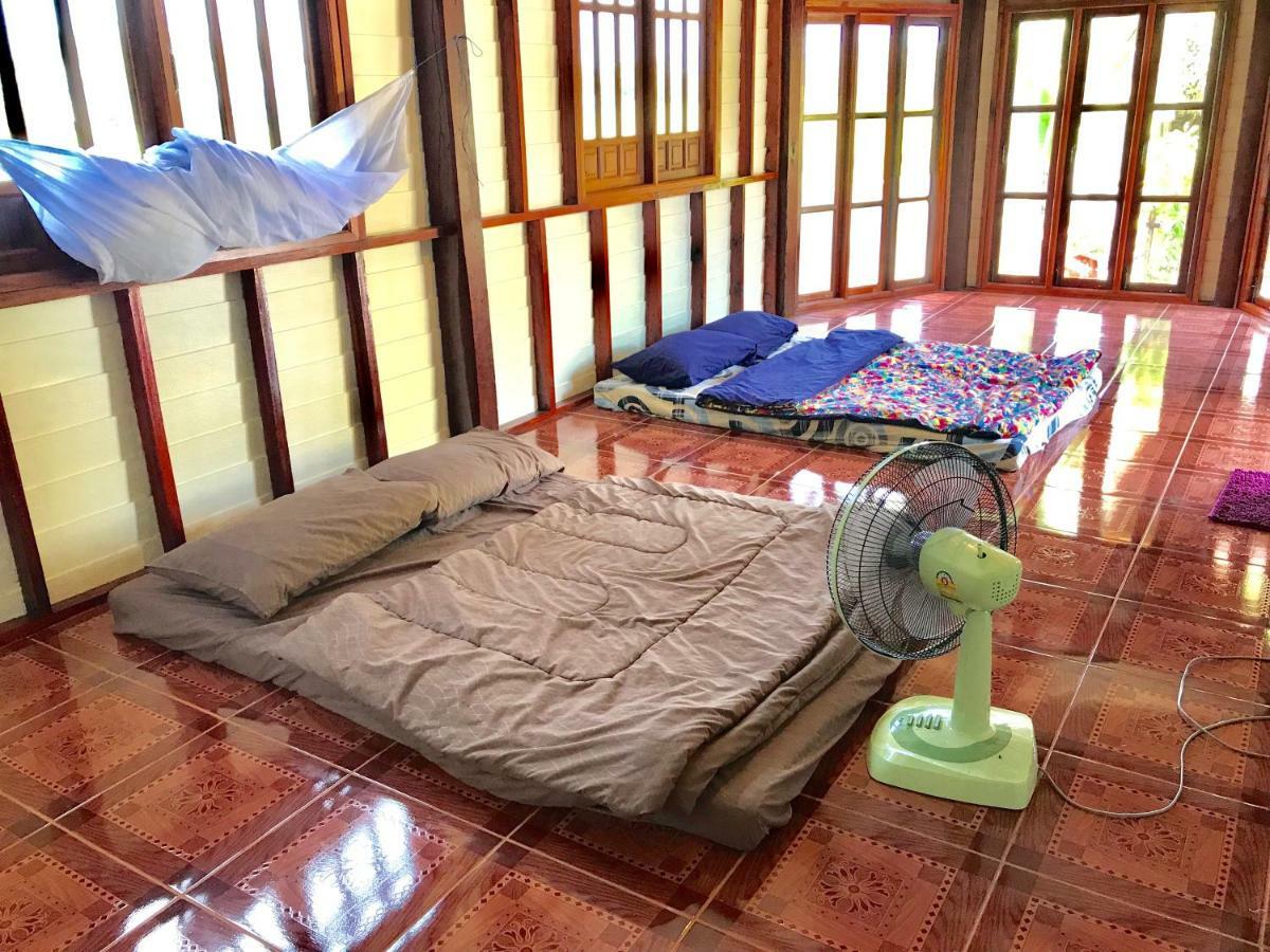Grandma'S House Lägenhet Nakhon Nayok Exteriör bild